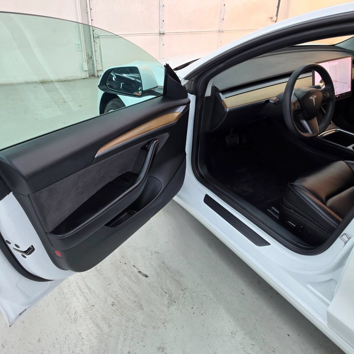 Used 2021 Tesla Model 3 Long Range AWD/4WD image 13