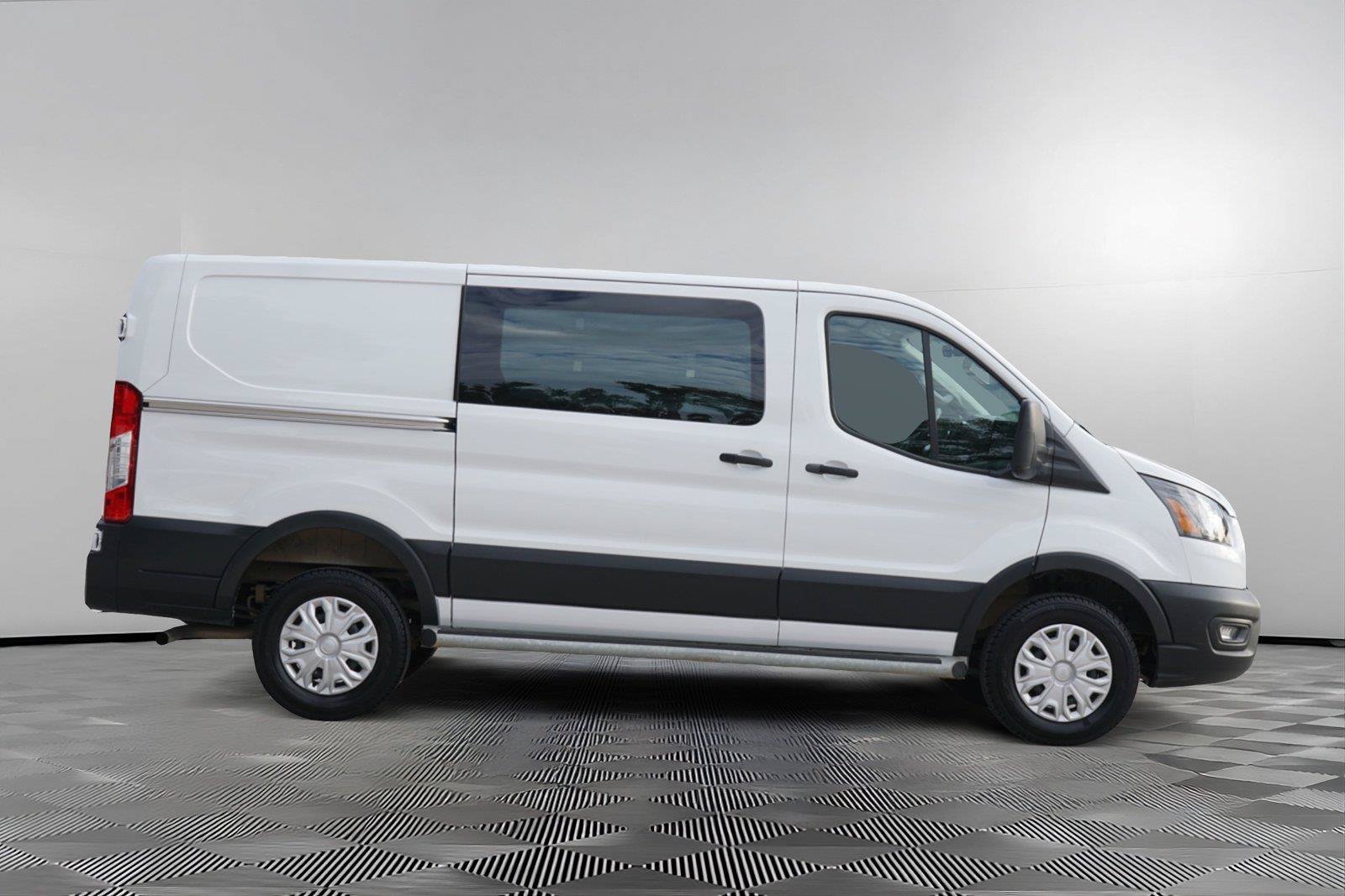 Used 2025 Ford Transit 250 Low Roof w/ Exterior Upgrade Package RWD image 4