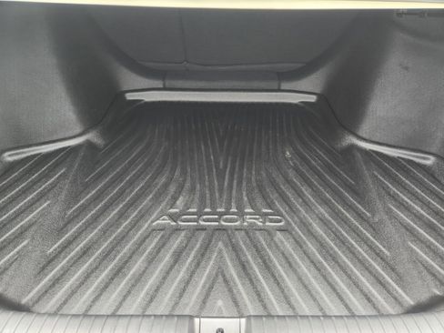 Used 2025 Honda Accord Touring image 35