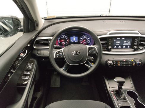 Used 2020 Kia Sorento FWD V6 image 22