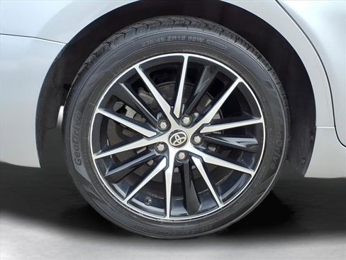 Certified 2023 Toyota Camry SE image 6