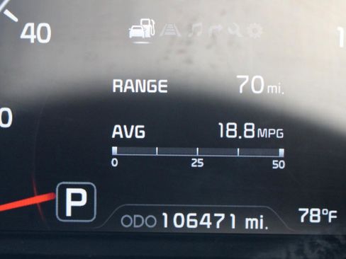 Used 2014 Kia Cadenza Premium w/ Technology Package FWD image 22