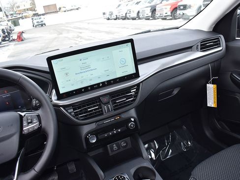 New 2026 Ford Escape SE FWD image 16