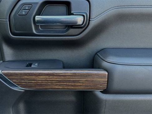 Used 2022 Chevrolet Silverado 1500 High Country w/ Z71 Off-Road Package image 21