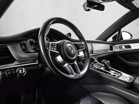 Used 2017 Porsche Panamera 4S image 10