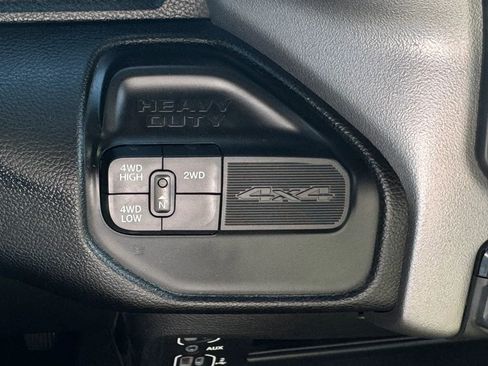 Used 2024 RAM 3500 Big Horn image 17