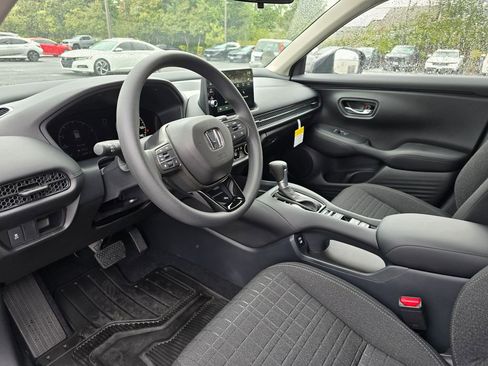 New 2026 Honda HR-V LX image 10