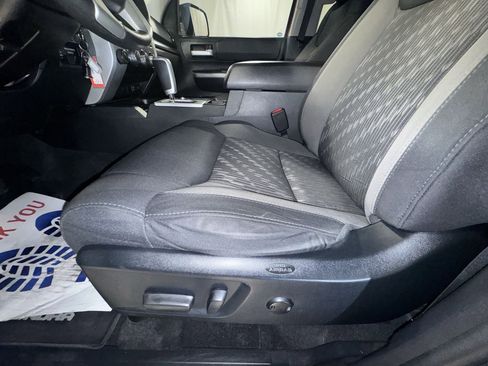 Used 2019 Toyota Tundra SR5 w/ TRD Off Road Package image 18