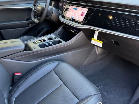 New 2025 Jeep Wagoneer S Limited image 15