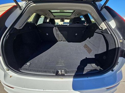Used 2025 Volvo XC60 B5 Core image 20