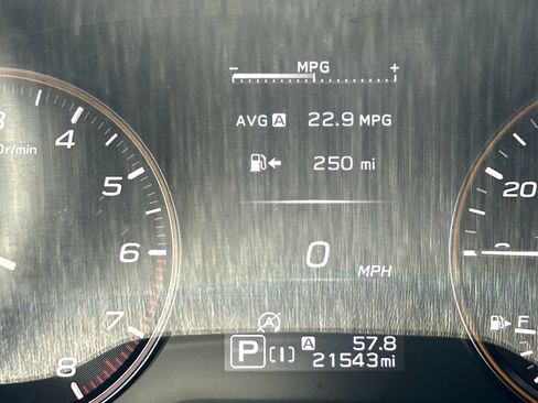 Used 2025 Subaru Crosstrek 2.5i Wilderness AWD/4WD image 17
