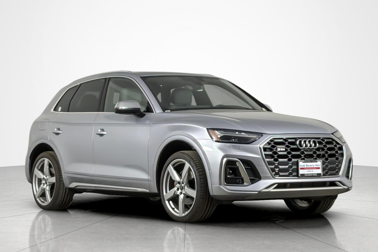 Used 2023 Audi SQ5 Prestige w/ Prestige Package AWD/4WD image 7