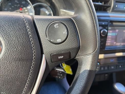 Used 2015 Toyota Corolla LE image 13