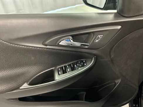 Used 2025 Chevrolet Malibu RS FWD image 13