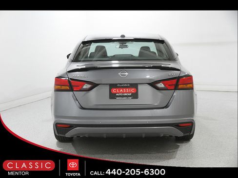 Used 2023 Nissan Altima 2.5 SV FWD image 18