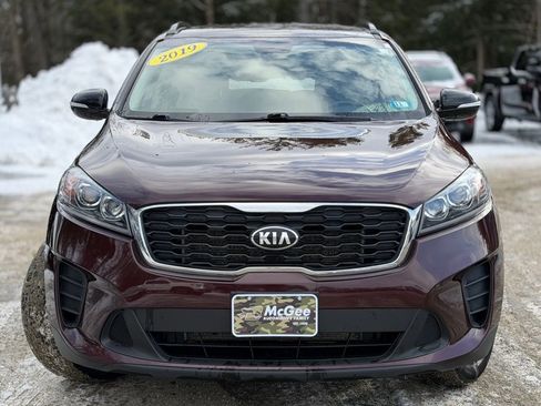 Used 2019 Kia Sorento S image 2