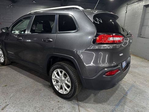 Used 2015 Jeep Cherokee Latitude FWD image 3