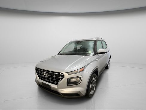 Used 2023 Hyundai Venue SEL w/ Cargo Package FWD image 1