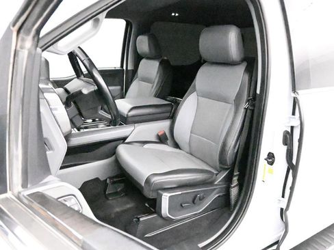 Used 2023 Ford F150 Lariat image 9