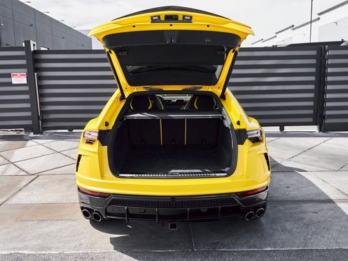 Used 2021 Lamborghini Urus image 15