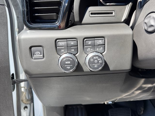 Certified 2025 GMC Sierra 1500 AT4 AWD/4WD image 26