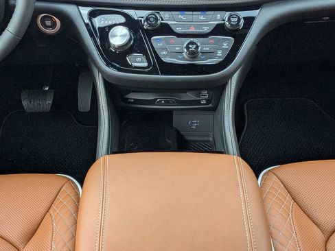 New 2026 Chrysler Pacifica Pinnacle AWD/4WD image 19