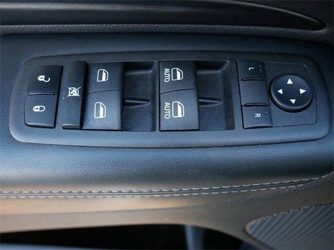 Used 2024 Dodge Durango SXT image 18