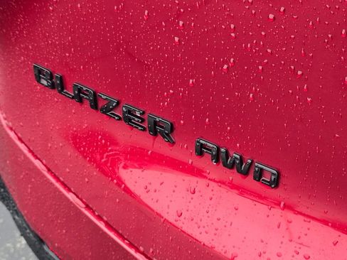 Used 2019 Chevrolet Blazer RS AWD/4WD image 12