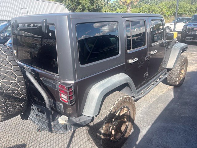 Used 2016 Jeep Wrangler Unlimited Rubicon w/ Connectivity Group AWD/4WD image 6