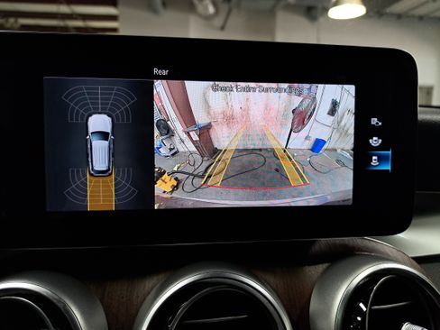 Certified 2022 Mercedes-Benz GLC 300 image 26