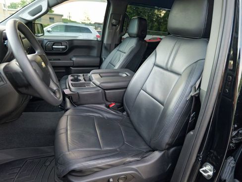 Used 2023 Chevrolet Silverado 1500 Custom AWD/4WD image 25