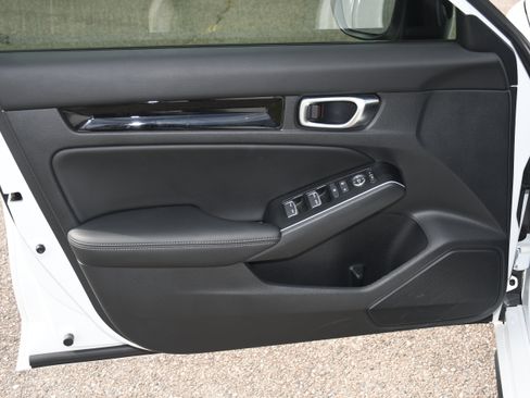 Used 2025 Honda Civic Sport Touring image 10