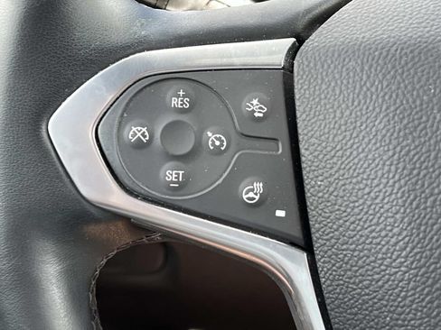 Used 2023 Chevrolet Traverse LT w/ LT Premium Package AWD/4WD image 25