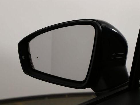 Used 2023 Volkswagen Tiguan S image 36