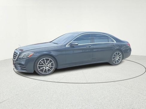 Used 2018 Mercedes-Benz S 450 Sedan image 2