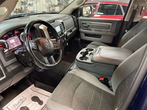 Used 2017 RAM 1500 Classic SLT w/ Luxury Group AWD/4WD image 14