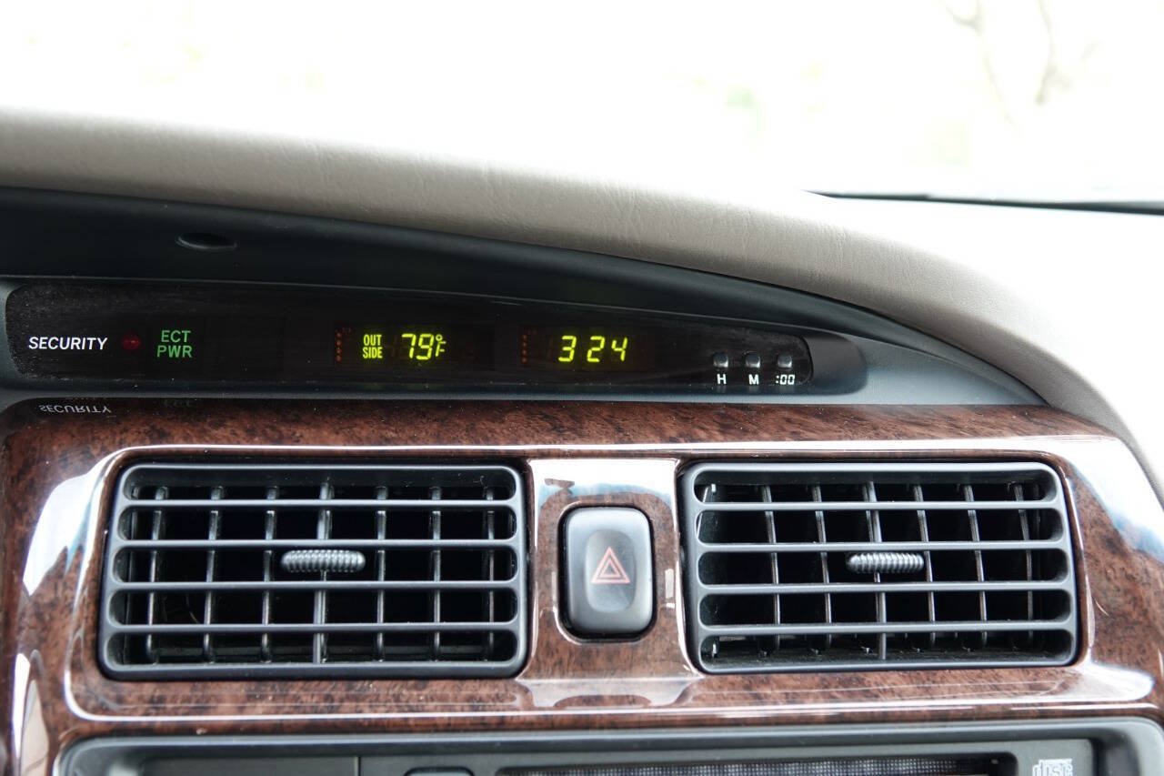 Used 1999 Toyota Avalon XLS FWD image 85