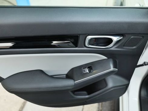 Certified 2025 Honda Civic Sport Touring image 25