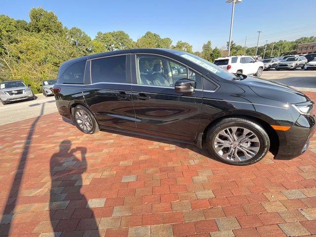 Certified 2025 Honda Odyssey Touring image 37