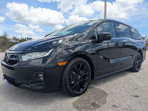 Used 2025 Honda Odyssey Sport-L image 9