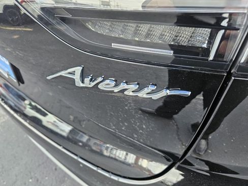 Certified 2023 Buick Envision Avenir image 17