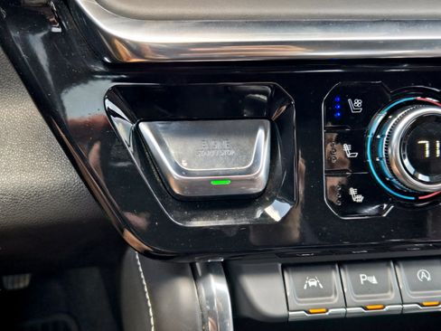 Used 2023 GMC Sierra 1500 Denali Ultimate AWD/4WD image 18