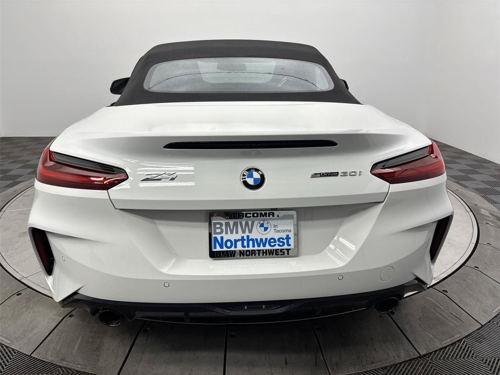New 2026 BMW Z4 sDrive30i w/ Shadowloine Package RWD image 15