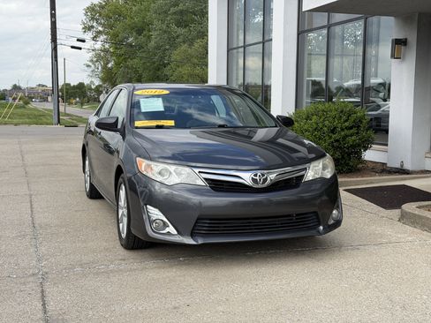 Used 2012 Toyota Camry XLE FWD image 13