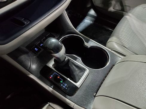 Used 2016 Toyota Highlander Plus image 35