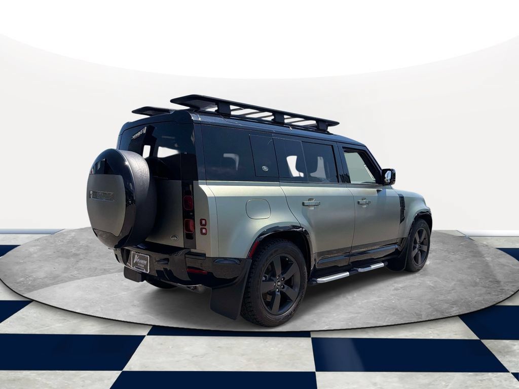 Used 2023 Land Rover Defender 110 X-Dynamic SE AWD/4WD image 5