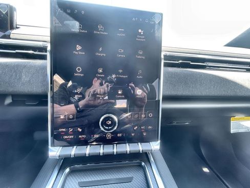 New 2026 GMC Sierra EV Elevation image 16