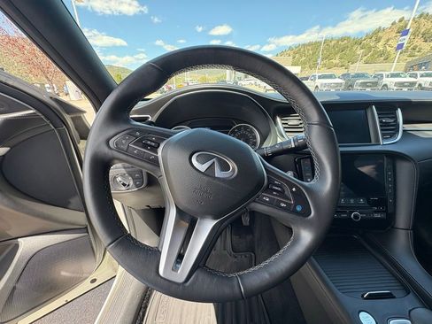 Used 2022 INFINITI QX50 Luxe w/ Appearance Package AWD/4WD image 2