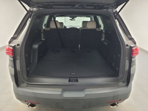 Used 2022 Chevrolet Traverse LS FWD image 29
