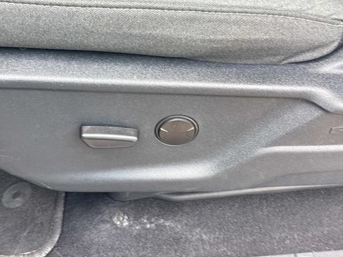 Used 2025 Ford F150 XLT w/ Equipment Group 301A Standard AWD/4WD image 27